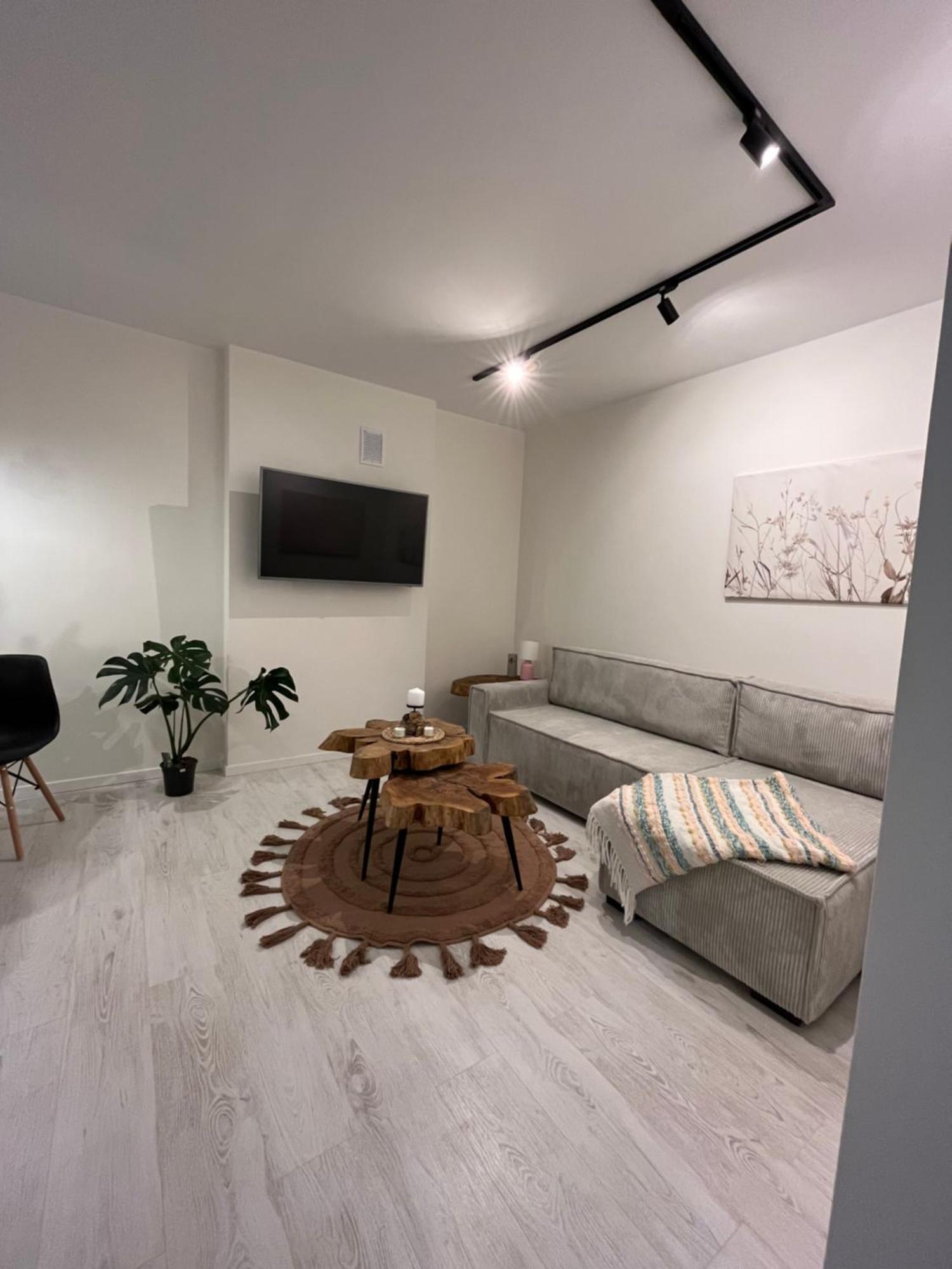Apartamenty Aleja Jana Pawla II Wagrowiec Exterior photo